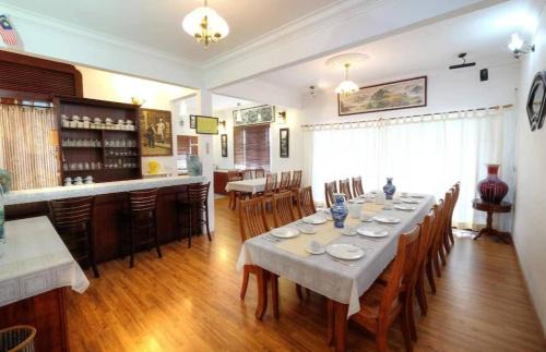 Holiday Bungalow Guest House