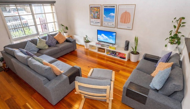 Holiday city getaway tram to city wifi parking