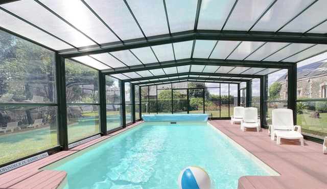 Holiday Cottage in Brittany with Heated Outdoor Pool