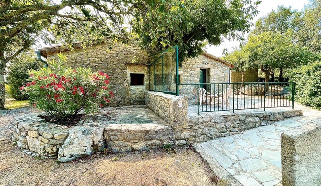 Holiday Cottage Village – Mas de la Bastide