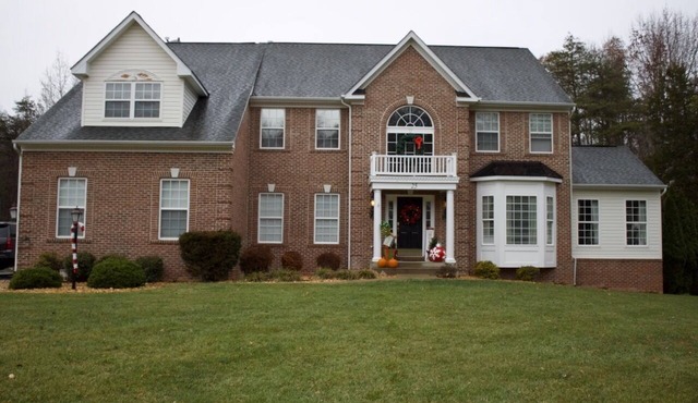 Holiday decorated Stafford Estate home on quiet 3 acre lot