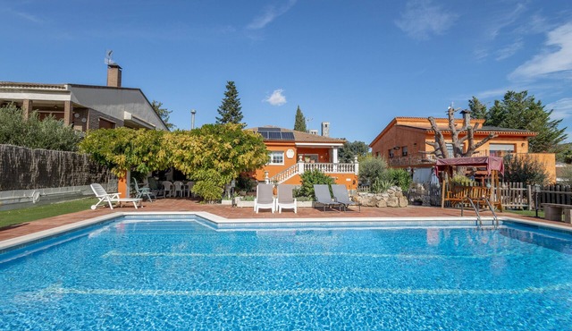 Holiday Home 'Ca La Iaia' with Mountain View, Private Pool and Wi-Fi