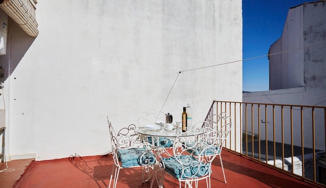 Holiday Home 'La Casa De Las Golondrinas' with Private Terrace, Balcony and Air Conditioning