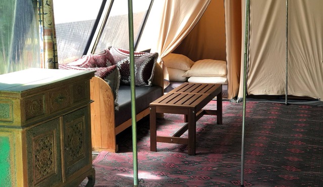 Holiday farm; 3 gites & 8 fixed tents, spacious, comfortable, child friendly