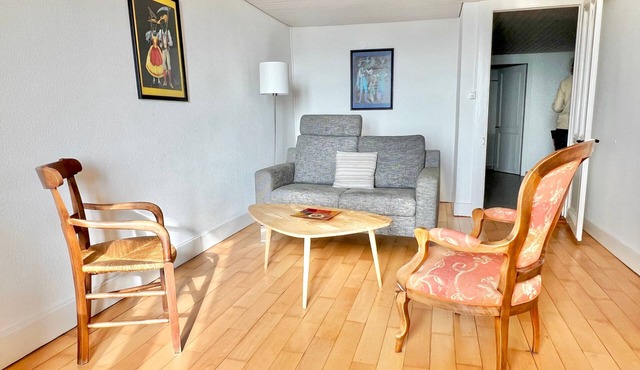 Holiday flat "La Vigneronne, Appartement Le Lac"