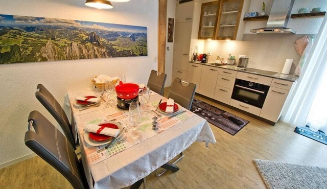 Holiday flat "S'Edelweiss" with mountain view