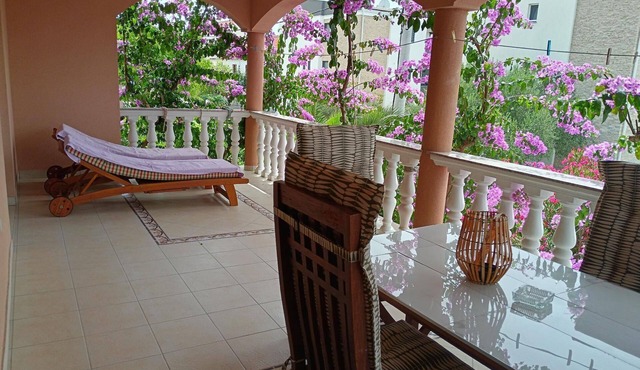 Holiday flat with private terrace