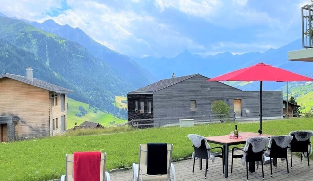 Holiday flat with mountain view