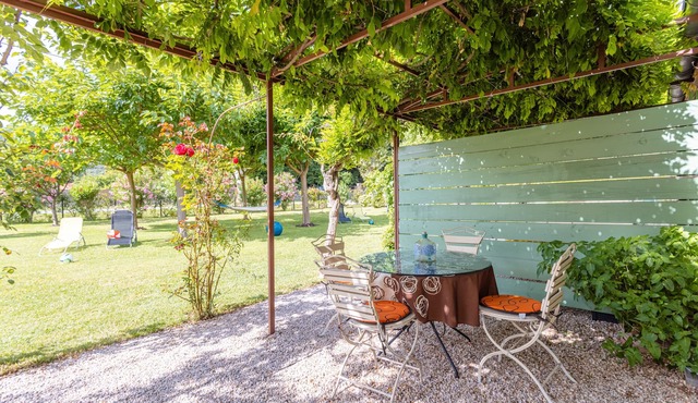 Holiday Home 'Au Vert' with Balcony and Wi-Fi