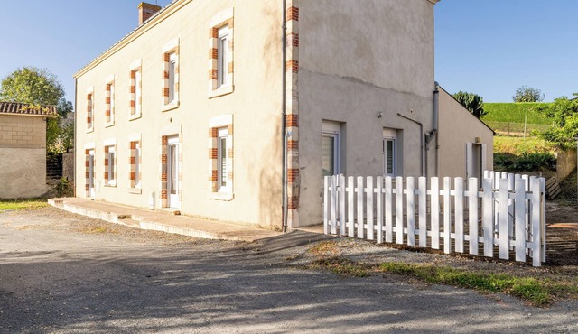 Holiday Home 'Logement 3ch 8 Personnes' with Private Terrace, Private Garden and Wi-Fi