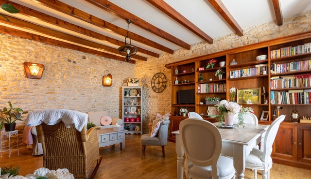 Holiday Home 'Maison charentaine proche Royan' with Terrace & Wi-Fi