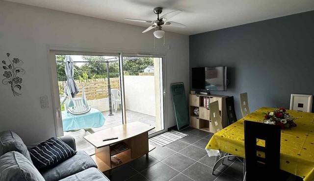 Holiday home 2 steps from the beach