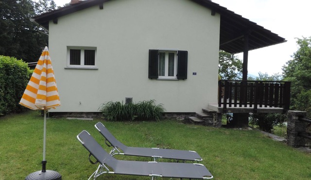 Holiday house with big garden, Resa Valley, Locarno