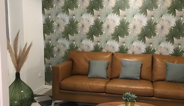 Holiday Home 'Maison Contemporaine Provençale' with Shared Pool, Wi-Fi and Air Conditioning