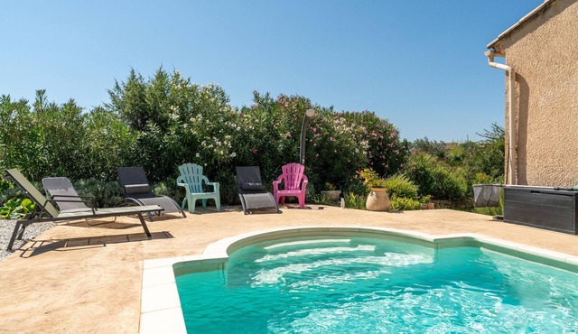 Holiday Home "Gîte Lou Barry" with Shared Pool & Wi-Fi