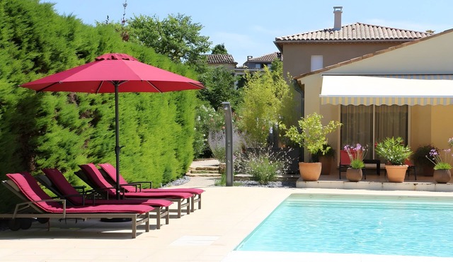 Holiday Home 'Maison Les Hirondelles' with Shared Pool, Wi-Fi and Air Conditioning