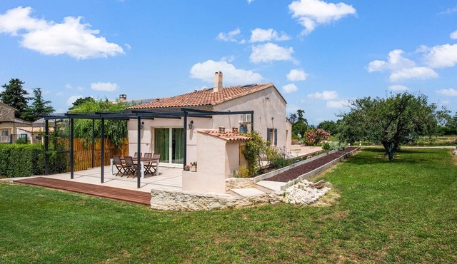 Holiday Home in Vaucluse near Mont Ventoux