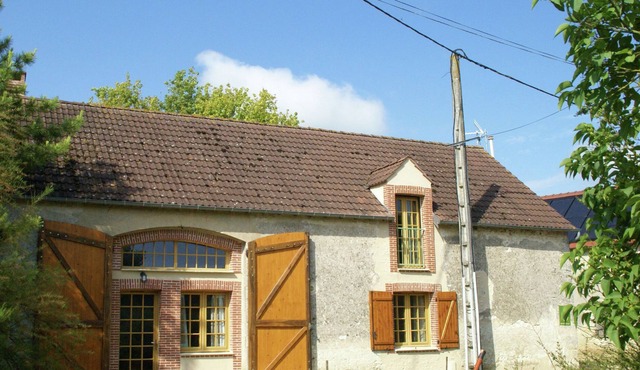 Holiday home in Treilles-en-Gâtinais with garden