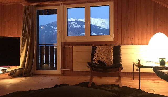 Holiday Hide away in an authentic 150 years old house, three bedrooms, 6 guests