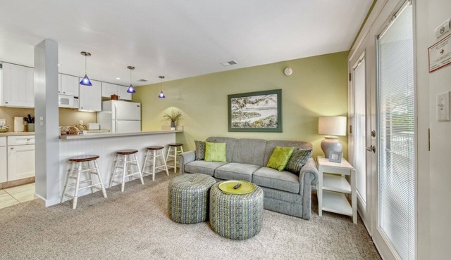 Holiday Hill Resort "Holiday Suite" Unit 702