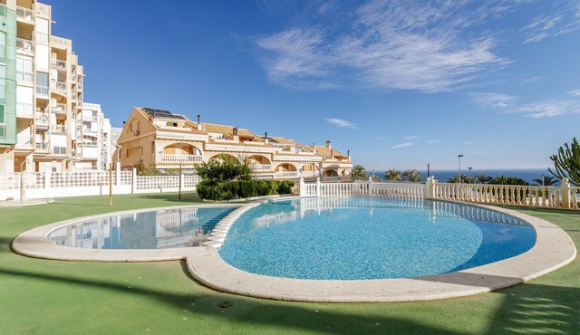 Holiday Home 'Los Arenales Al Sol' with Sea View, Wi-Fi and Air Conditioning