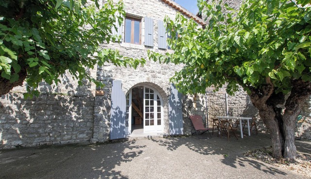 Holiday Home 'Gite De L'écurie' with Air Conditioning
