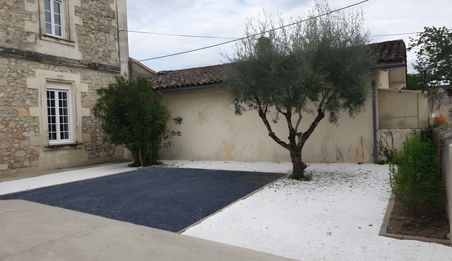Holiday Home “Le Domaine De Peyvideau” with Private Pool, Terrace & Wi-Fi
