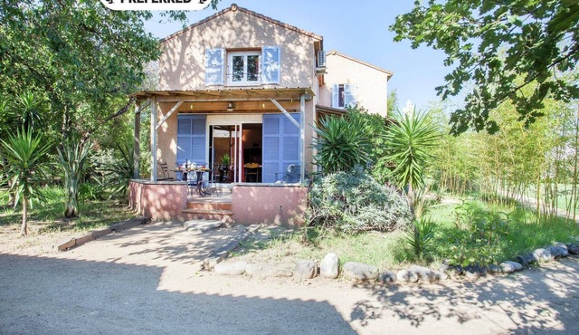 Holiday Home in Corsica by the Sea