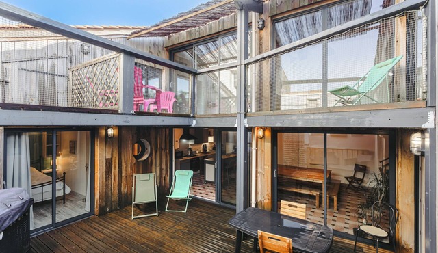 Holiday Home 'Couleur Patio, Loft Atypique, Sauna' with Private Terrace, Balcony and Wi-Fi