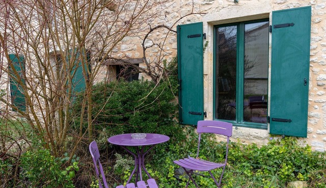 Holiday Home 'Chai Crann Piorra' with Private Terrace, Shared Garden and Wi-Fi