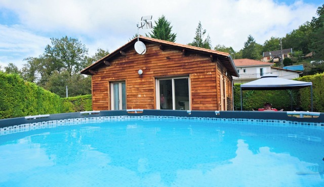 Holiday Home 'Chalet with Private Pool' with Private Pool, Wi-Fi and Air Conditioning