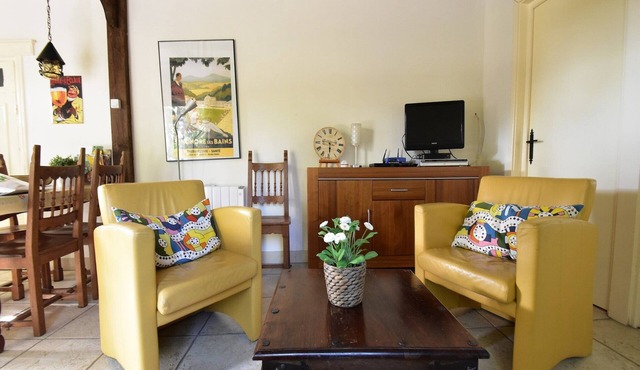 Holiday Home in St. Honoré with Scenic Views