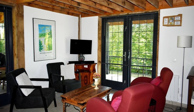 Holiday Home in Saint-Honore near Gorges