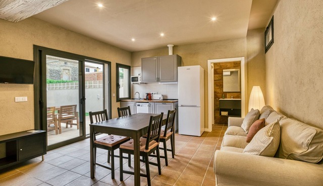 Holiday Home 'Els Templers' with Garden & A/C