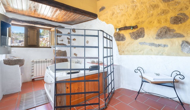 Holiday Home 'El Cup' with Mountain View, Shared Pool and Private Terrace