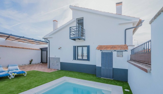 Holiday Home 'El Romazal' with Private Pool, Private Garden and Wi-Fi