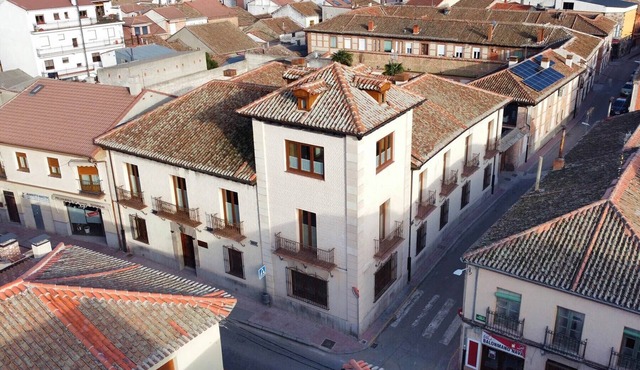 Holiday Home 'Villa Almudena' with Private Pool, Wi-Fi and Air Conditioning