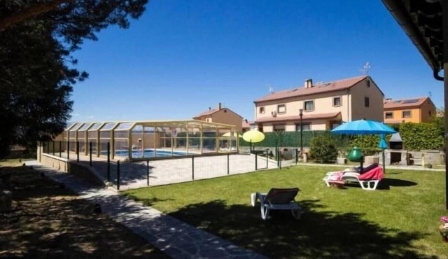 Holiday Home 'Balcon De Pilatos' with Mountain View, Private Pool and Wi-Fi