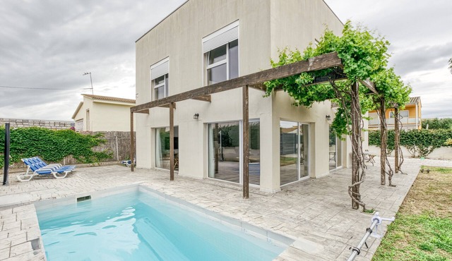Holiday Home 'Sant Pere' with Private Pool, Private Terrace and Wi-Fi