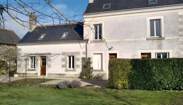 Holiday Home 'Le Café De L'Encloître' with Private Terrace, Private Garden and Wi-Fi