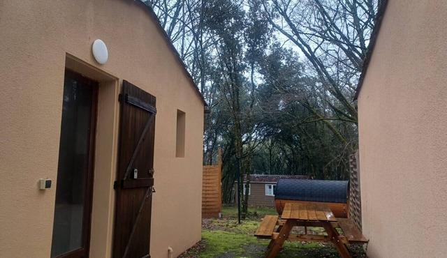 Holiday Home "Maison 4 Personnes" with Shared Pool, Wi-Fi & Air Conditioning