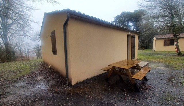 Holiday Home "Maison 2 Personnes" with Shared Pool