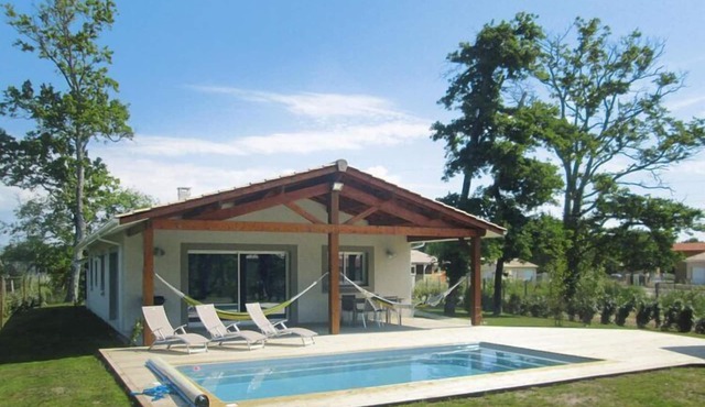 Holiday home with pool