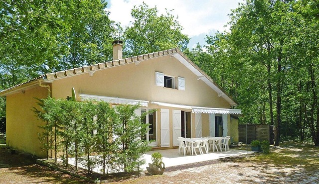 holiday home, Grayan-et-l'Hôpital