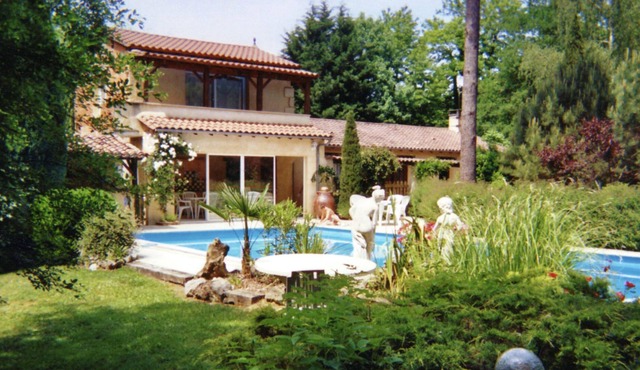 Holiday Home in Lamonzie-Montastruc with Garden
