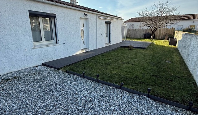 HOLIDAY HOME NEAR TOWN CENTER AND BEACH