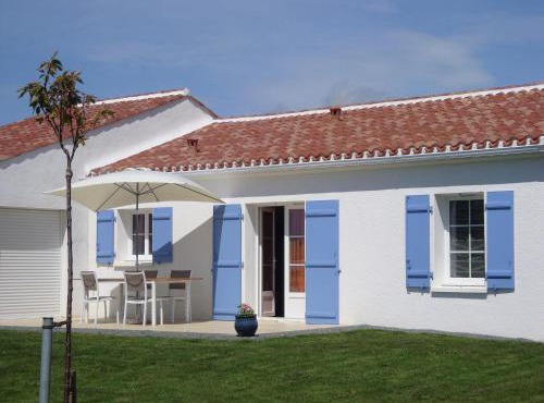 Holiday Home in Avrillé near Sandy Beaches