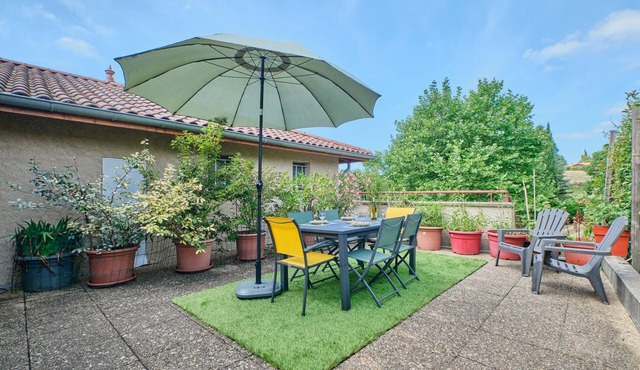 Holiday Home 'Les Bambous' with Private Terrace and Wi-Fi