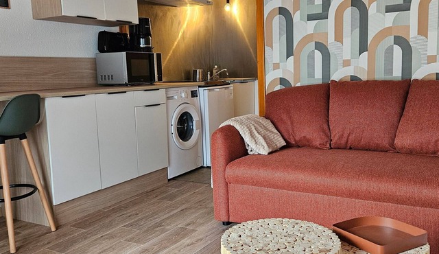 Holiday Home "Le Hameau De La Courbière" with Mountain View, Wi-Fi and Air Conditioning