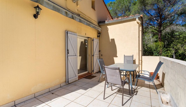 Holiday Home 1 with Mountain View, Air Conditioning